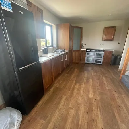 Keadue Holiday Let Apartment *
