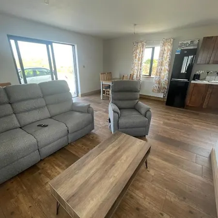 Keadue Holiday Let Apartment *